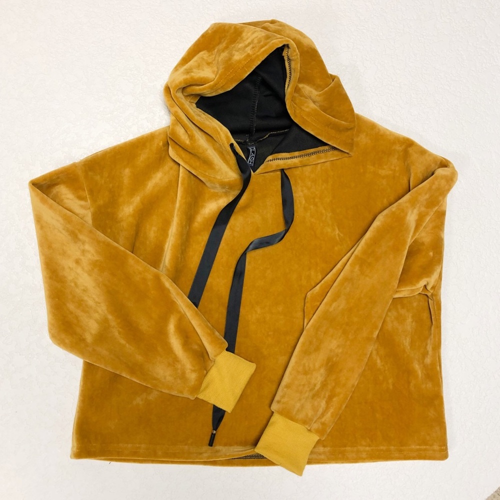Velvet crop top hoodie